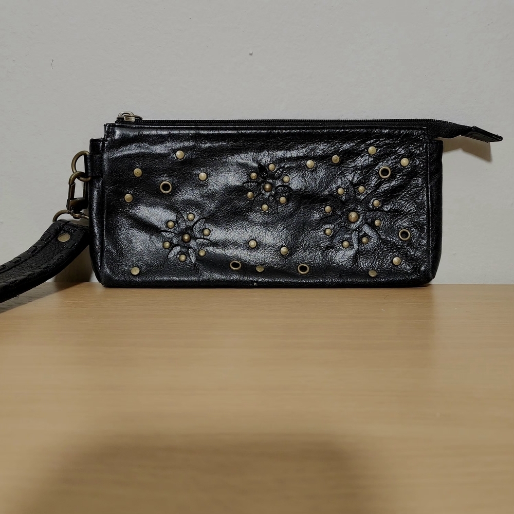 Nordstrom Genuine Deerskin Leather Studded Perfforated Clutch Wrislet Purse